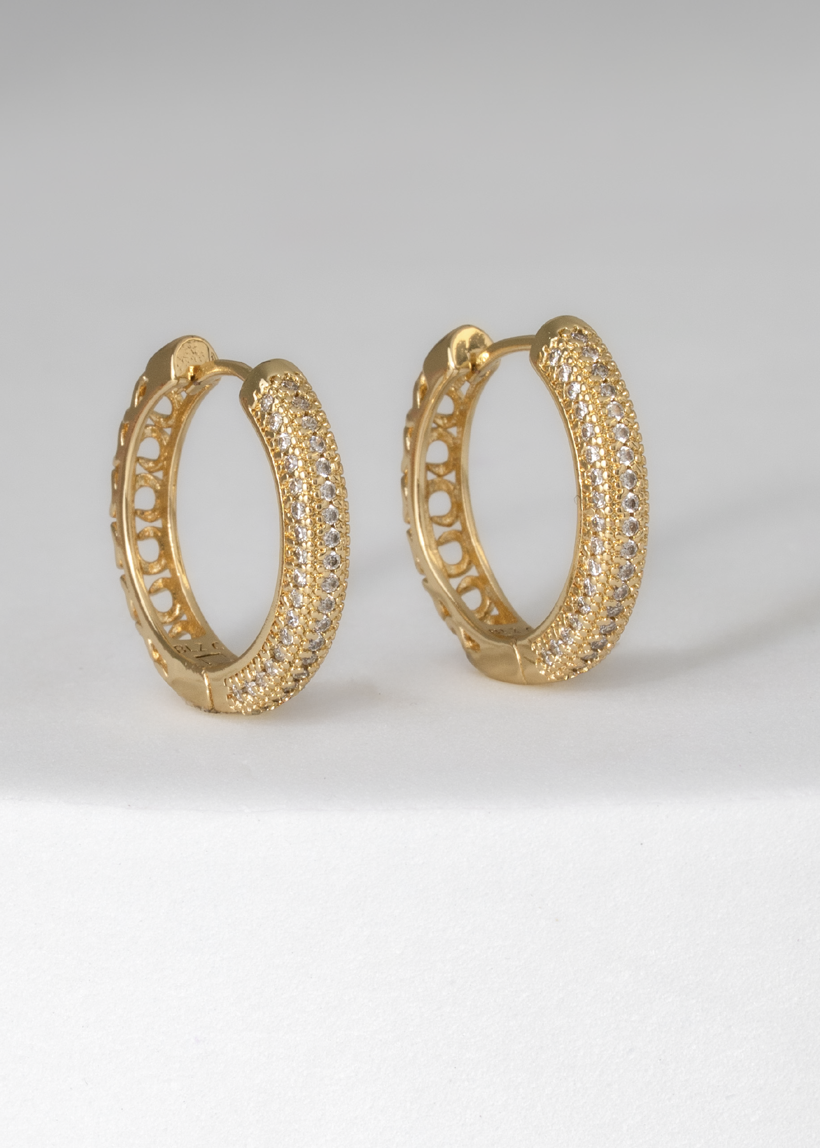 Aretes y Candongas →
