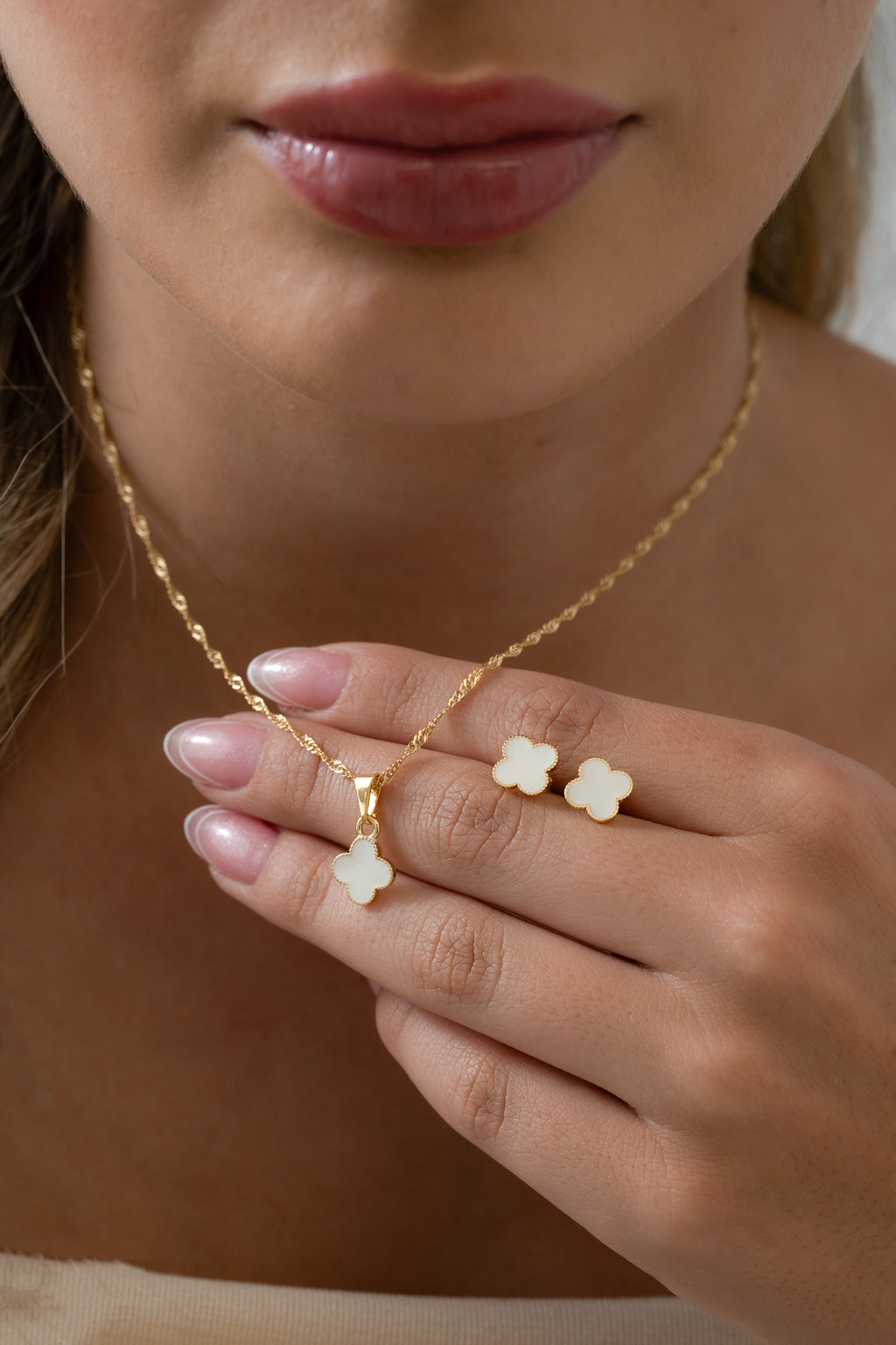 Conjunto Clover Blanco 1 Cm